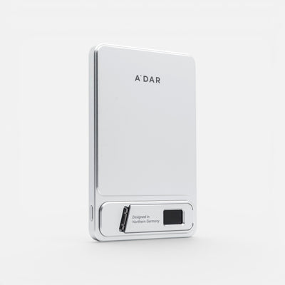 AdarCharge - magnetische Powerbank mit Überhitzungsschutz