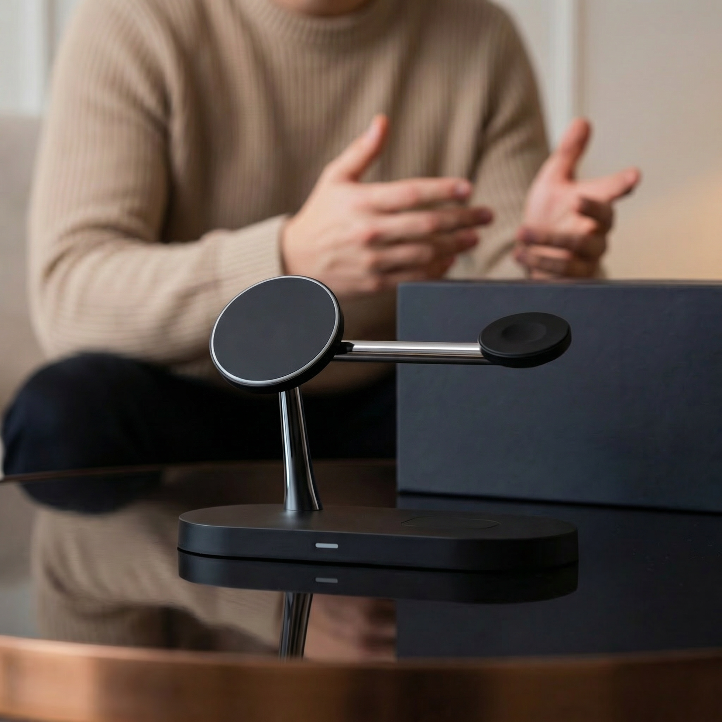 LuxCharge - 4-in-1 Kabellose Ladestation für Apple und Samsung (Android)